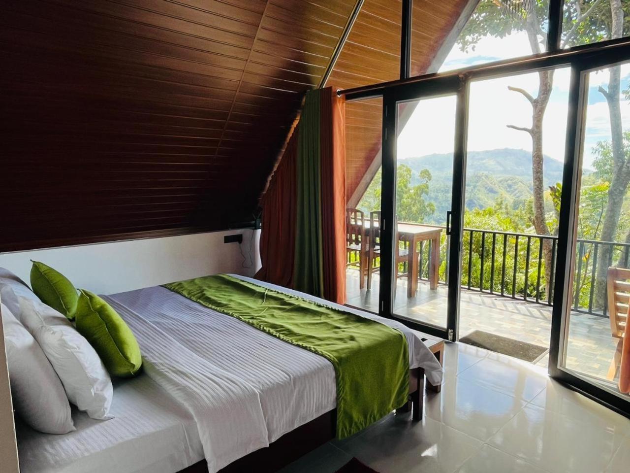 Cloudy Hill Cottage Ella Room photo